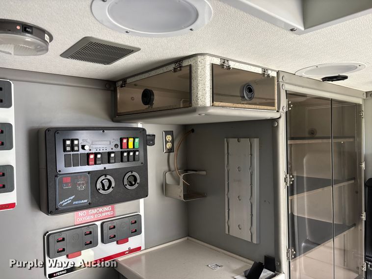 image for item FG0393 2012 Ford Econoline ambulance