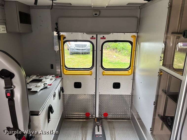 image for item FG0393 2012 Ford Econoline ambulance