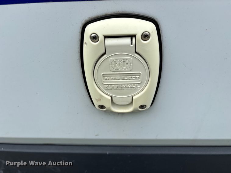 image for item FG0394 2017 Mercedes-Benz Sprinter ambulance