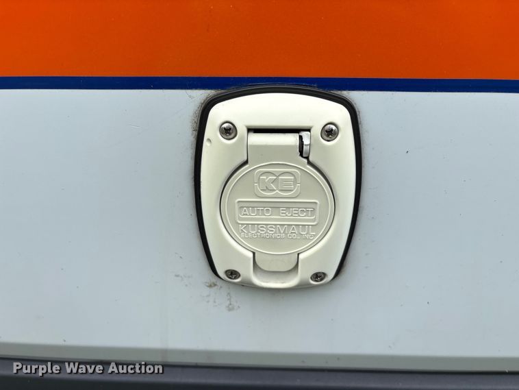 image for item FG0395 2017 Mercedes-Benz Sprinter ambulance