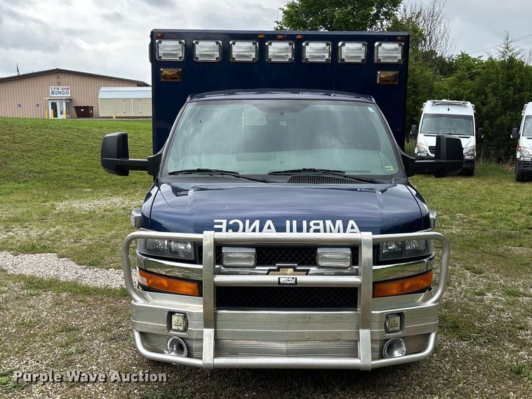 image for item FG0396 2013 Chevrolet Express 4500 ambulance