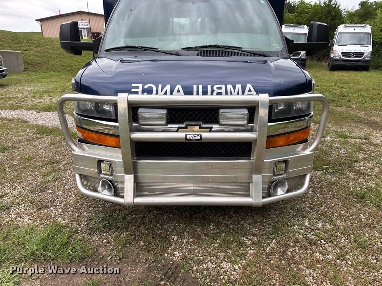 image for item FG0396 2013 Chevrolet Express 4500 ambulance