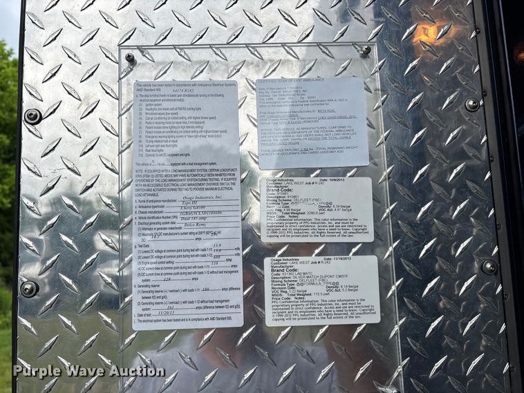 image for item FG0396 2013 Chevrolet Express 4500 ambulance