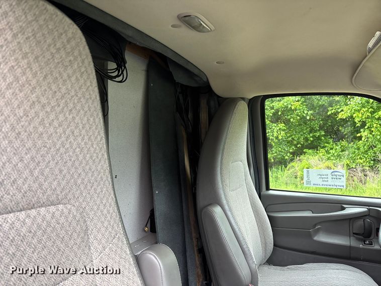 image for item FG0396 2013 Chevrolet Express 4500 ambulance