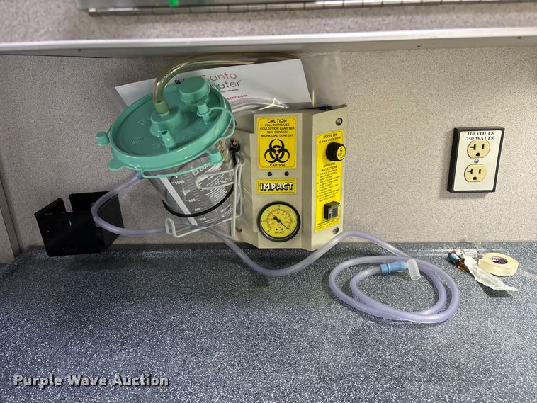 image for item FG0396 2013 Chevrolet Express 4500 ambulance
