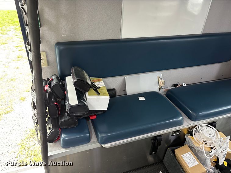 image for item FG0396 2013 Chevrolet Express 4500 ambulance