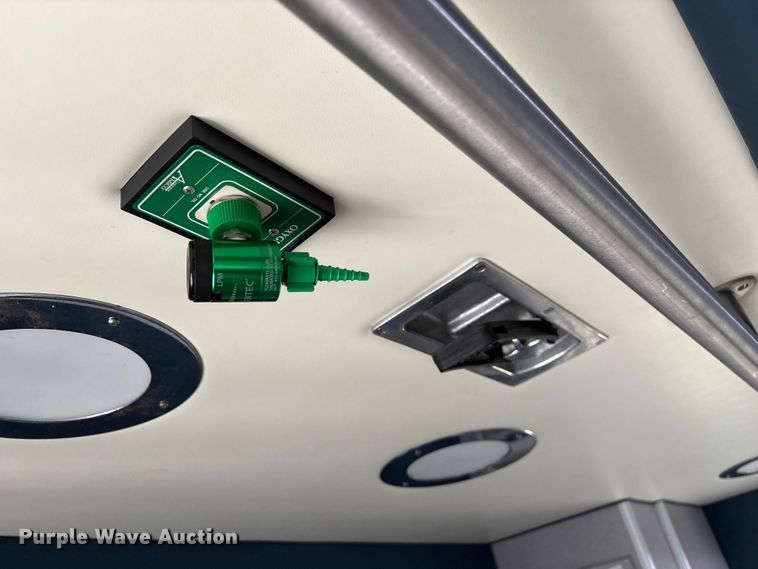 image for item FG0396 2013 Chevrolet Express 4500 ambulance