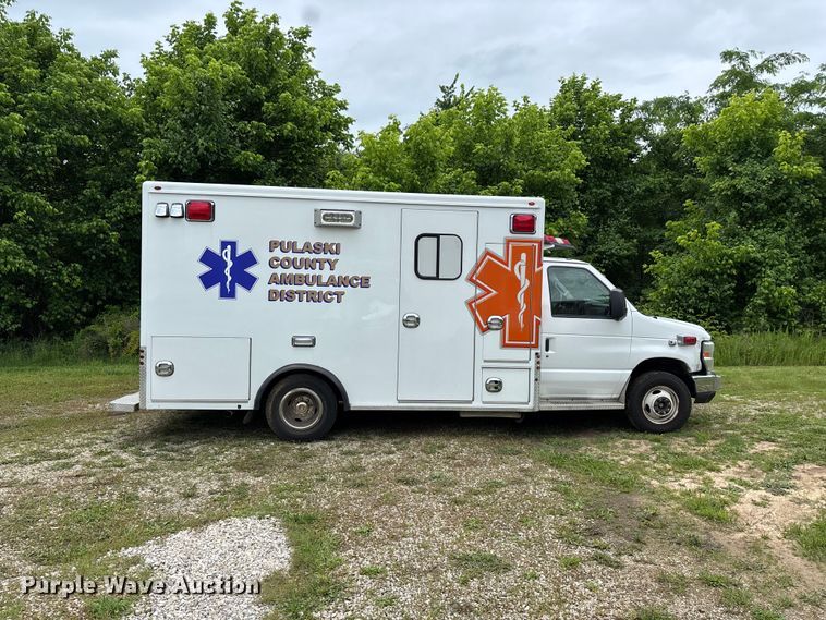 image for item FG0397 2012 Ford Econoline ambulance