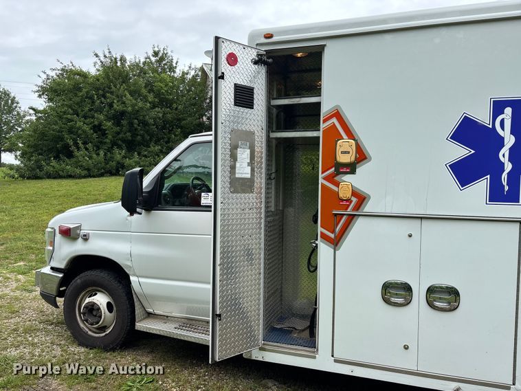 image for item FG0397 2012 Ford Econoline ambulance