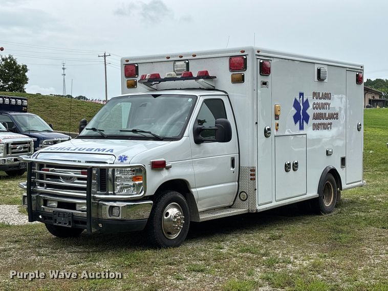 image for item FG0398 2012 Ford Econoline ambulance