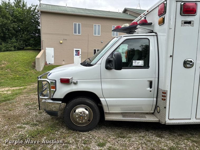 image for item FG0398 2012 Ford Econoline ambulance