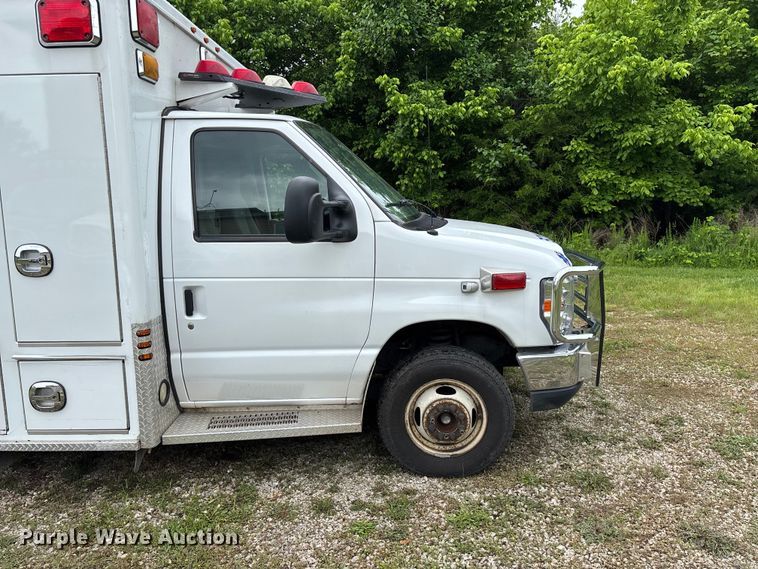 image for item FG0398 2012 Ford Econoline ambulance
