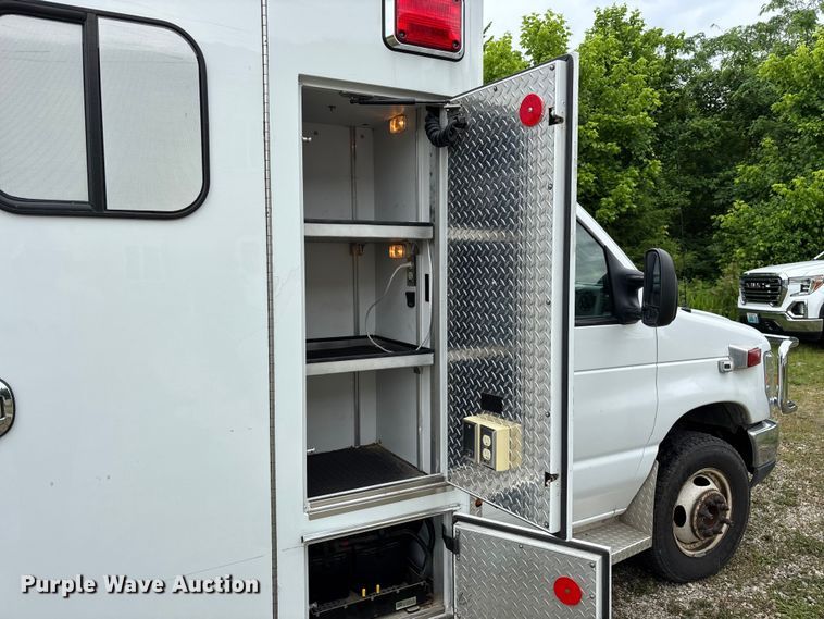 image for item FG0398 2012 Ford Econoline ambulance