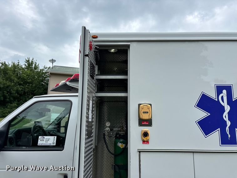 image for item FG0398 2012 Ford Econoline ambulance