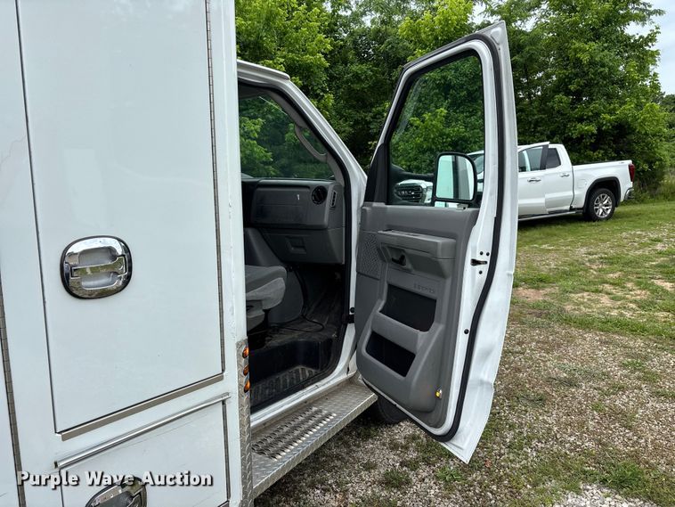 image for item FG0398 2012 Ford Econoline ambulance