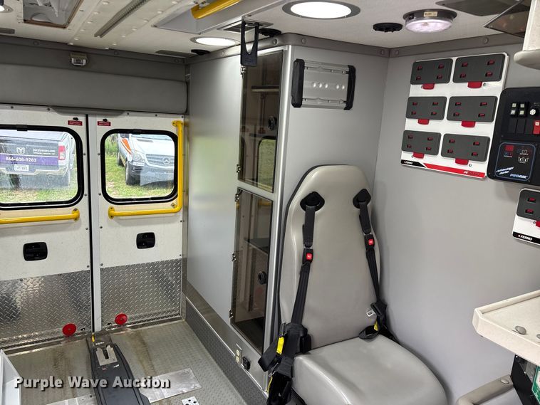 image for item FG0398 2012 Ford Econoline ambulance