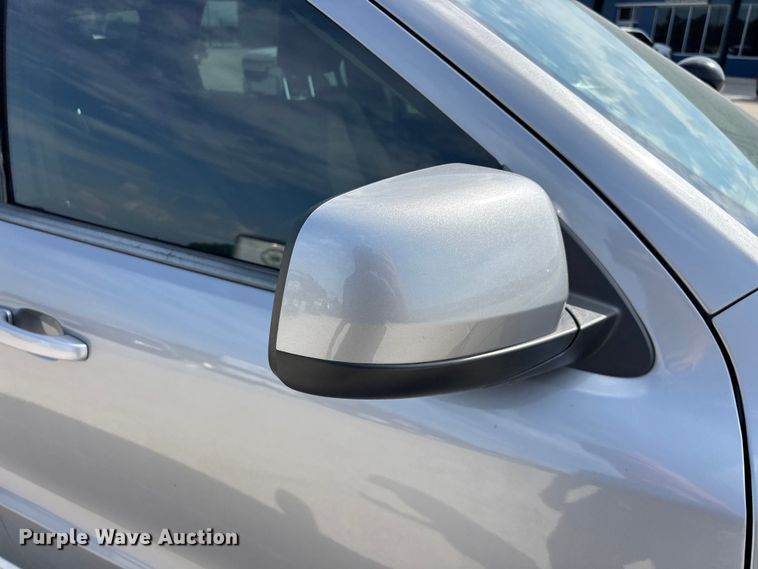 image for item FG0437 2019 Dodge Durango SSV SUV