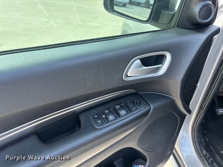 image for item FG0437 2019 Dodge Durango SSV SUV