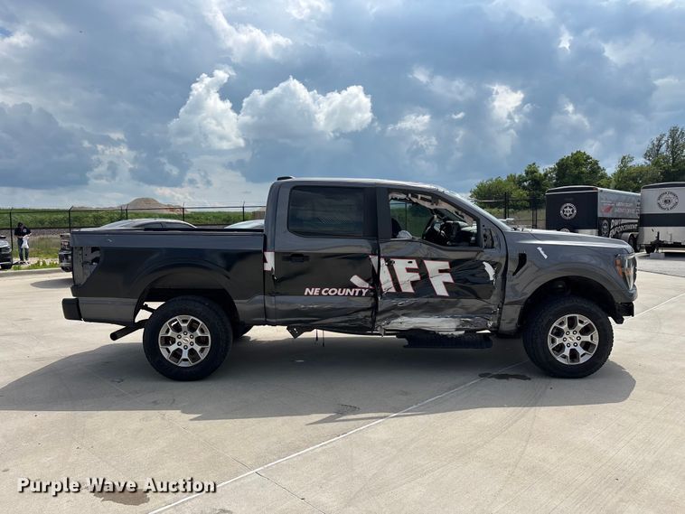image for item FG0443 2023 Ford F150 Police Responder Crew Cab pickup truck