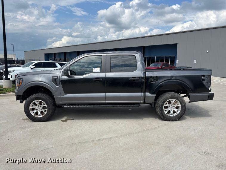 image for item FG0443 2023 Ford F150 Police Responder Crew Cab pickup truck