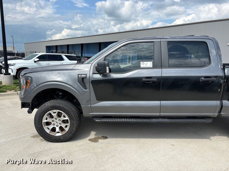 image for item FG0443 2023 Ford F150 Police Responder Crew Cab pickup truck