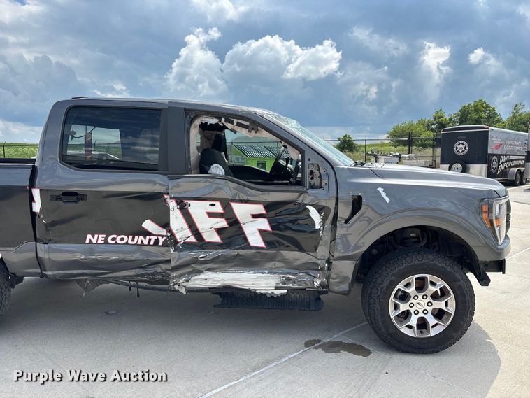 image for item FG0443 2023 Ford F150 Police Responder Crew Cab pickup truck