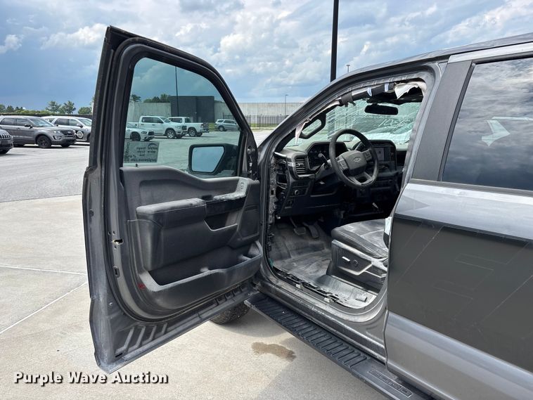 image for item FG0443 2023 Ford F150 Police Responder Crew Cab pickup truck