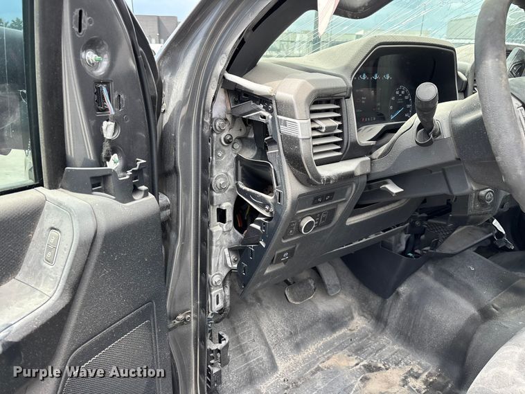 image for item FG0443 2023 Ford F150 Police Responder Crew Cab pickup truck