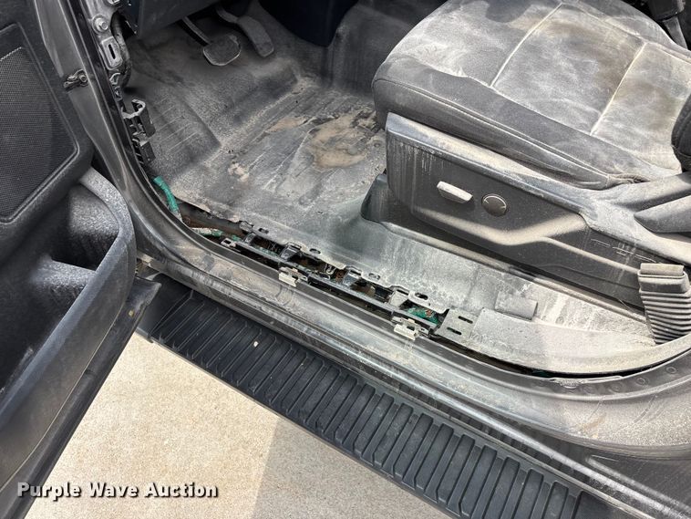 image for item FG0443 2023 Ford F150 Police Responder Crew Cab pickup truck
