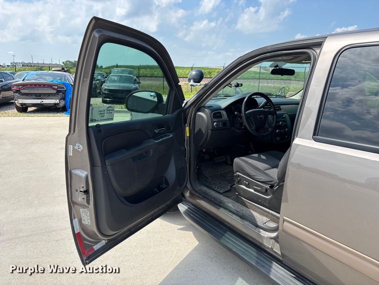 image for item FG0450 2013 Chevrolet Tahoe Police SUV