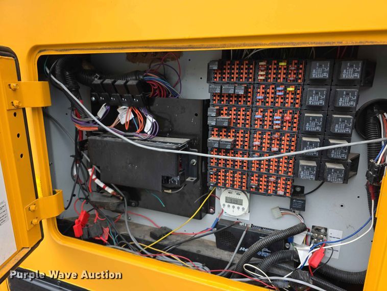 image for item FH6065 2015 IC BE school bus