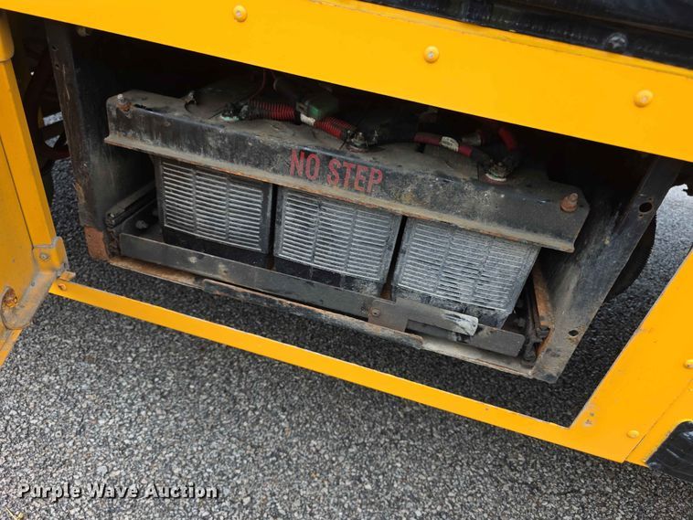 image for item FH6065 2015 IC BE school bus