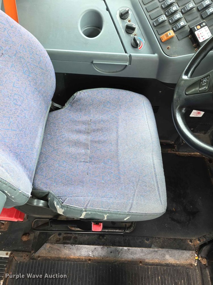 image for item FH6065 2015 IC BE school bus