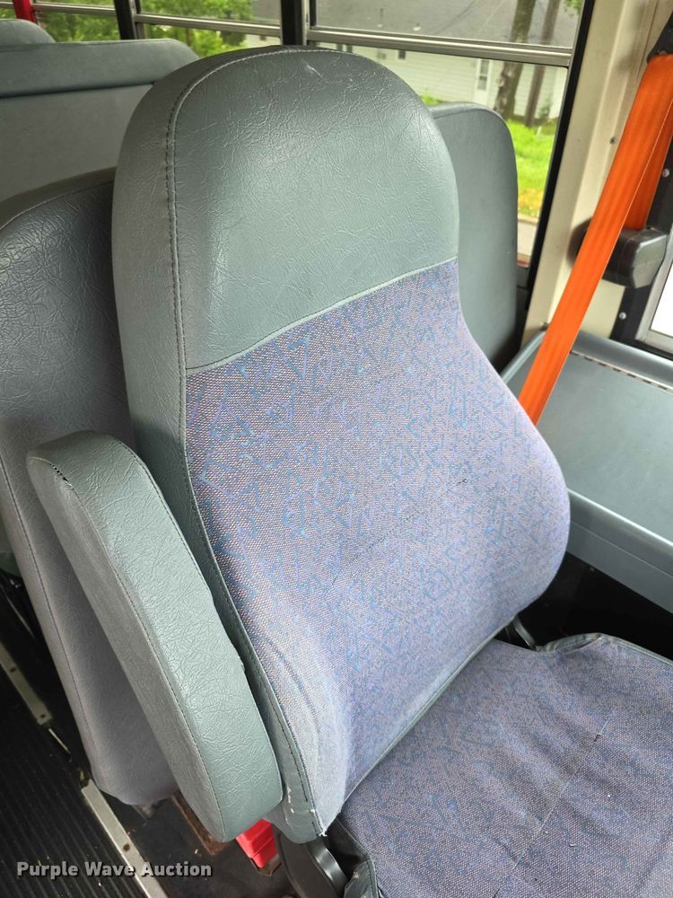 image for item FH6065 2015 IC BE school bus