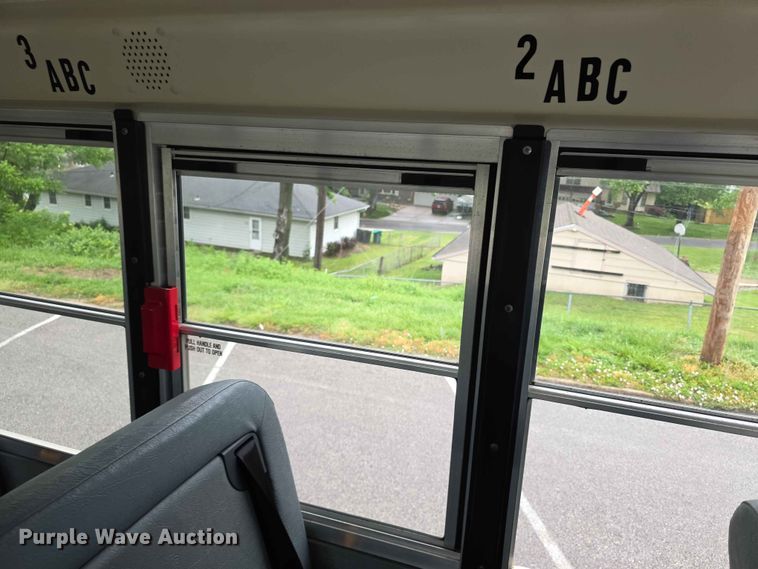 image for item FH6065 2015 IC BE school bus