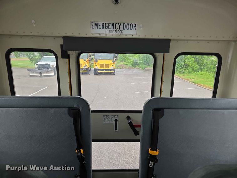 image for item FH6065 2015 IC BE school bus