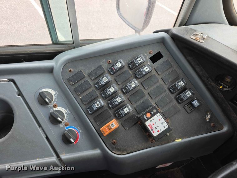 image for item FH6066 2015 IC BE school bus