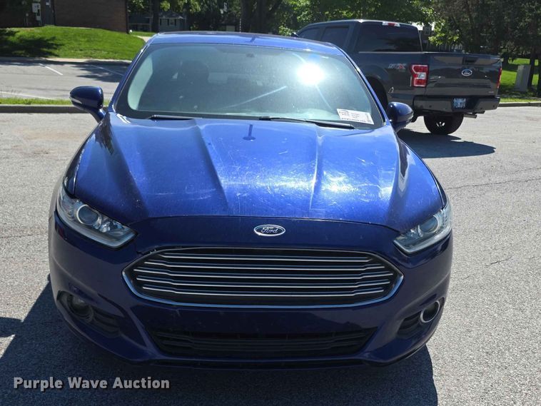 image for item FH6070 2015 Ford Fusion SE 
