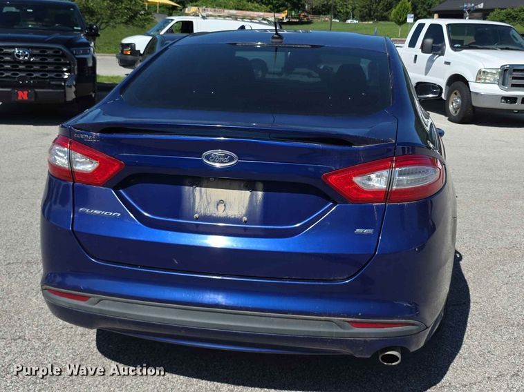 image for item FH6070 2015 Ford Fusion SE 