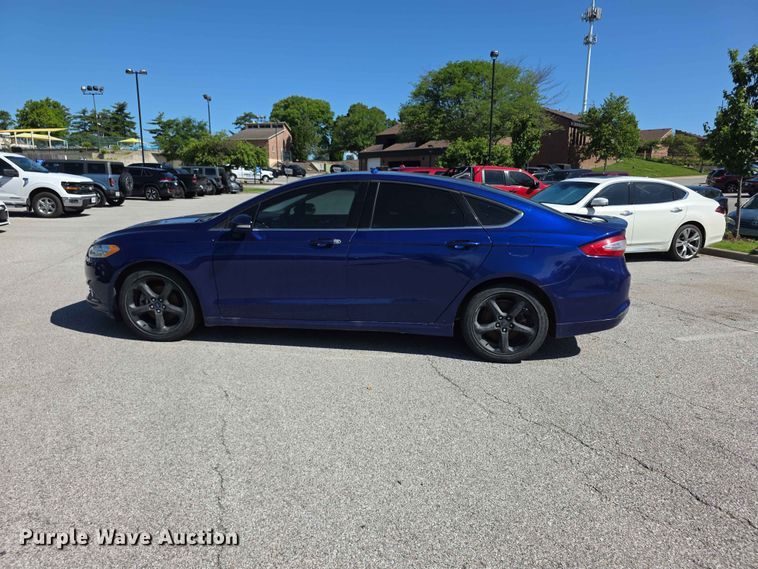 image for item FH6070 2015 Ford Fusion SE 