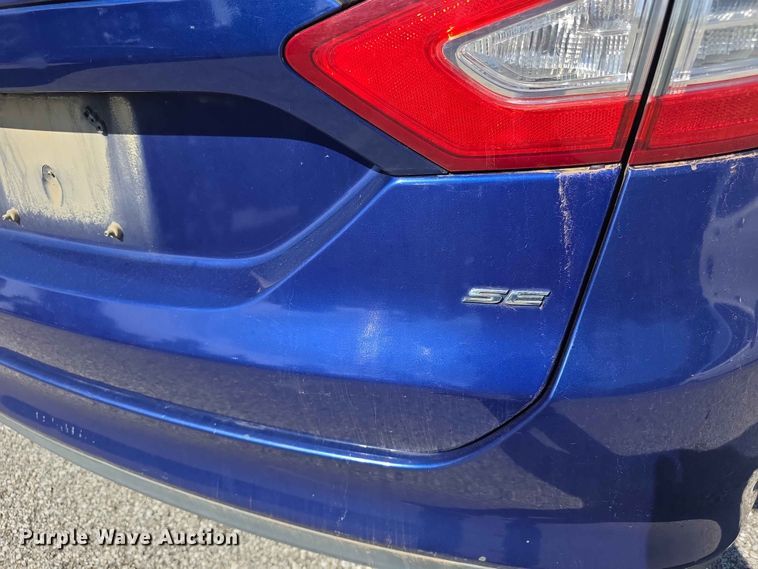 image for item FH6070 2015 Ford Fusion SE 