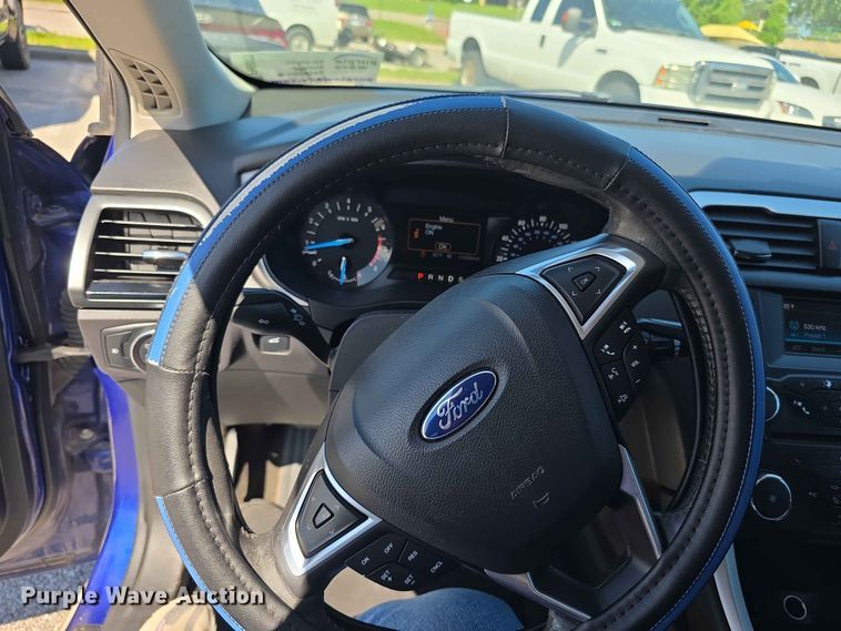 image for item FH6070 2015 Ford Fusion SE 