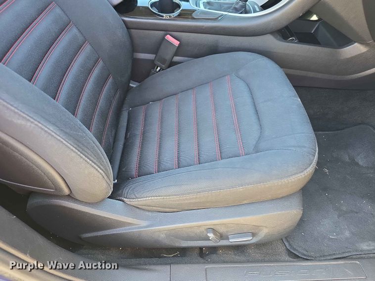 image for item FH6070 2015 Ford Fusion SE 