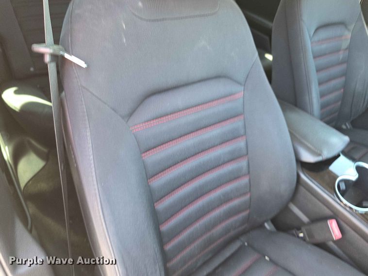 image for item FH6070 2015 Ford Fusion SE 