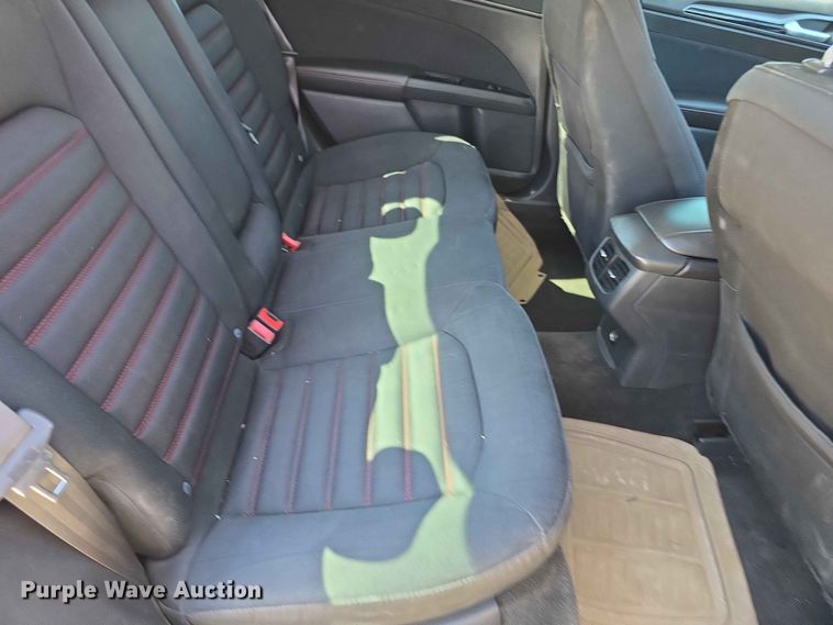 image for item FH6070 2015 Ford Fusion SE 