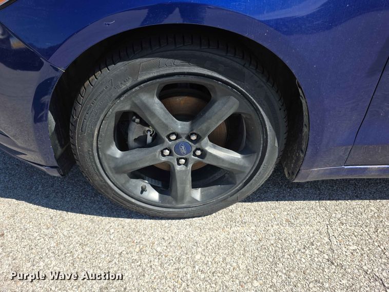 image for item FH6070 2015 Ford Fusion SE 