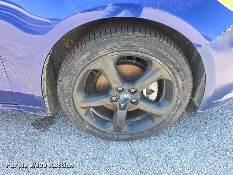image for item FH6070 2015 Ford Fusion SE 