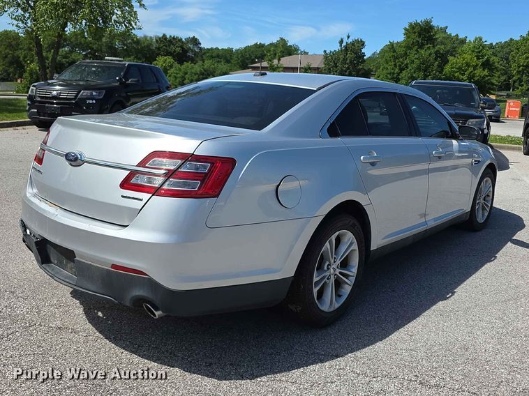 image for item FH6071 2017 Ford Taurus 