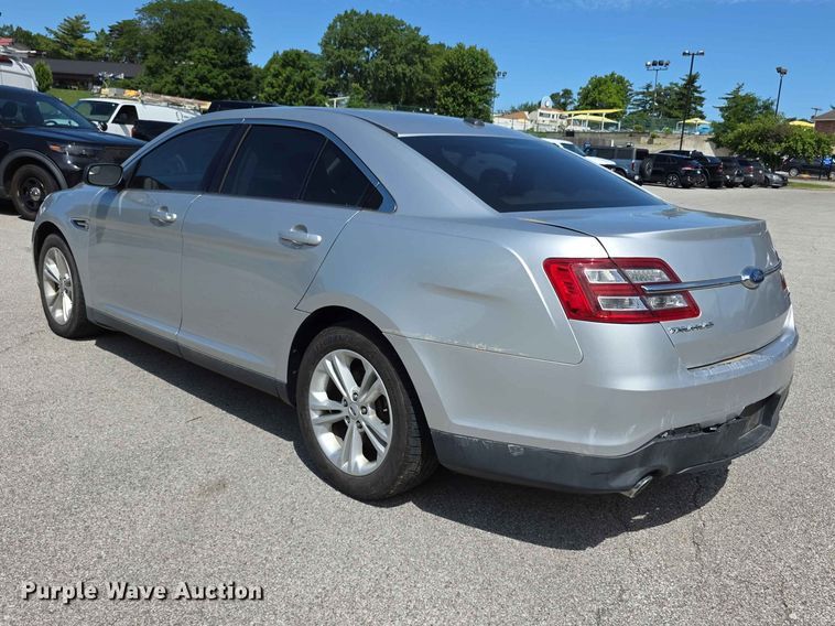 image for item FH6071 2017 Ford Taurus 