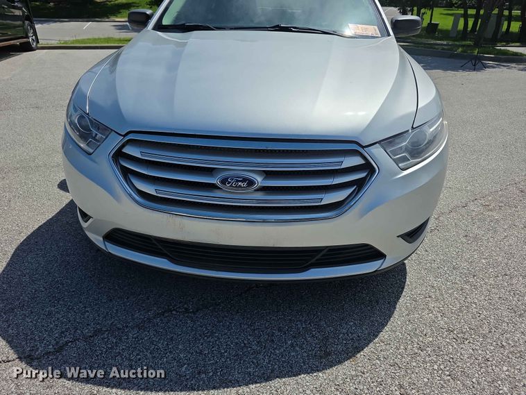 image for item FH6071 2017 Ford Taurus 